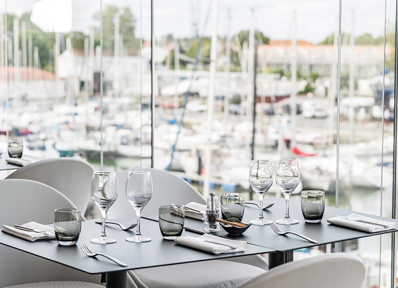 Vue port - restaurant - rochefort - grégory coutanceau